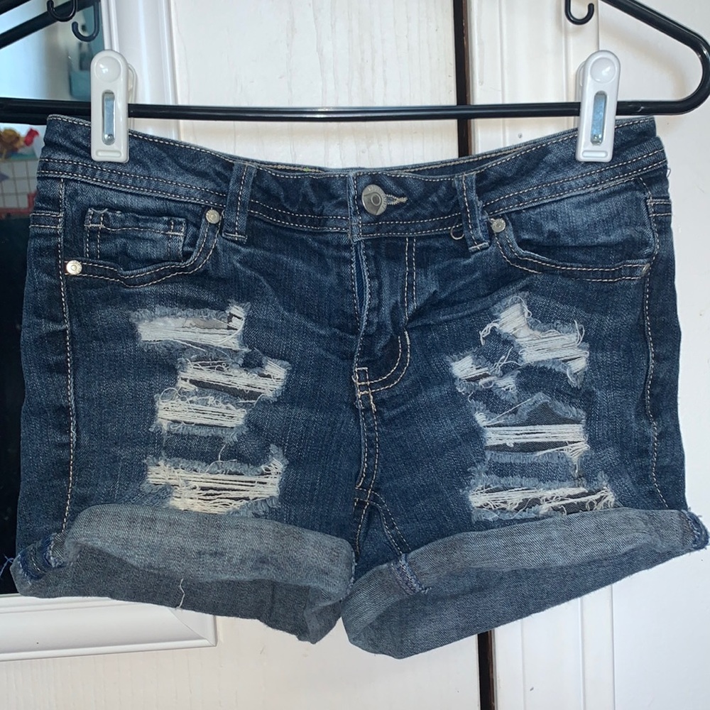Sold! 👋3/$25🦋Blue spice ripped distressed dark wash jean shorts rolled hem
